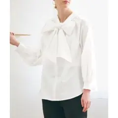 coca ボウタイブラウス　ホワイト