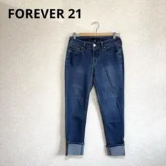 FOREVER 21 ロールアップスキニーデニムパンツ 裾ジップ 26 Mのサムネイル
