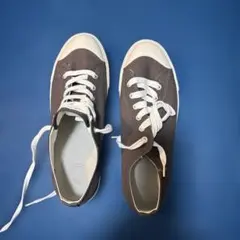 グレー キャンバス スニーカー　25センチ