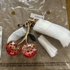 COACH チェリー型キーホルダー