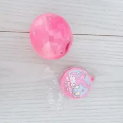 カプセルトイ　ガチャ　クッキー缶チャーム　サンリオ　マイメロディー　マイメロ