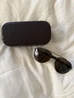 Bottega Veneta サングラス ケース付きのサムネイル
