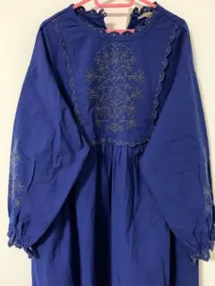 ネイビー　ブルー長袖 配色刺繍ワンピースサマンサモスモス