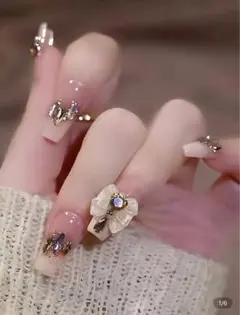 エレガント ピンク ネイルチップ