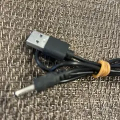 USB-Aと円形端子の充電ケーブル