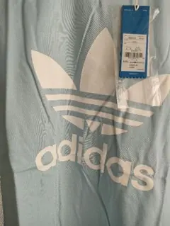 新品adidasオリジナルストレフォイルTEE