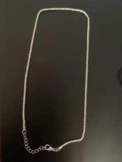 値下げしました。細いチェーンネックレス