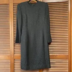 Christian Diorブラックエンボス加工ワンピース