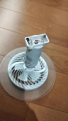 LEDシーリングライト付き　シーリングファン