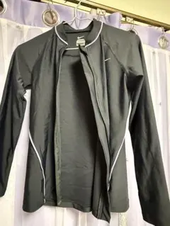 Nike 長袖ラッシュガード ブラック