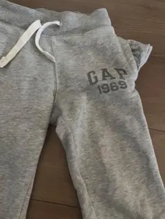 GAP Kids グレー スウェットパンツ XS