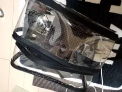 ヴィクトリアシークレット　ポーチ