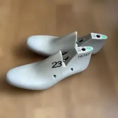 Item thumbnail for item c3ffa252-2696-4ccc-874f-d4e8821b5256