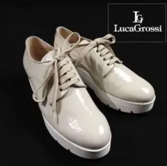 Item thumbnail for item 51b20e89-a438-4d69-8df7-4eb9ec340485