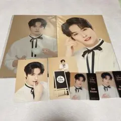 stray kids リノ　カフェ　グッズ