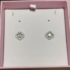 みりにゃ着用 Swarovski Una ピアスのみ - メルカリ