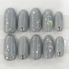 ネイルチップ　グレーネイル　キラキラ　お呼ばれネイル　二次会