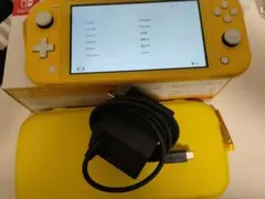 Nintendo Switch Lite イエローとケース