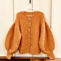 【値下！日曜限定】coca ニットカーディガン　パフスリーブオレンジ　大きめM