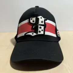 Item thumbnail for item 6721e27c-e6e8-4cc5-b66d-e070e7aa2ba3