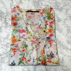 ZARA BASIC 花柄 ブラウス五分袖のサムネイル
