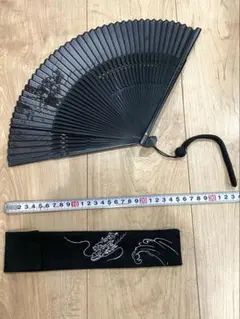 【龍】高級 黒い扇子 刺繍入り専用ケース付き