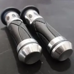 バイク ラバー グリップ 銀 ハンドル 22.2mm バーエンド ヤマハのサムネイル