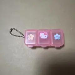 ハローキティ⭐︎ピルケース