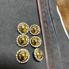 0914 17 装飾的な金色ボタン6個セット