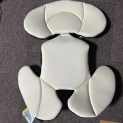 コンビチャイルドシートコッコロSインナークッション ベージュ・ブラック