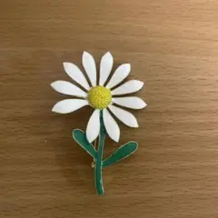 デイジー　ピースマイナスワンモチーフ　ブローチ
