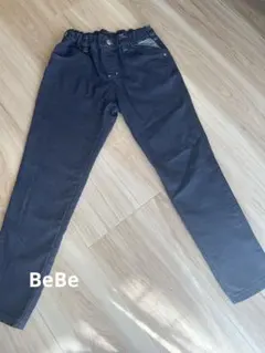 【130サイズ】BeBeジーンズ風ストレッチパンツのサムネイル