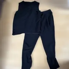 リエス ブラック セットアップ パンツとトップス