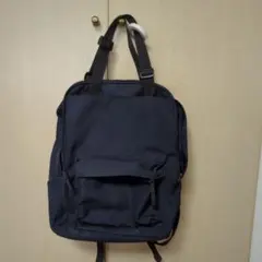 無印良品ネイビー シンプルバックパック