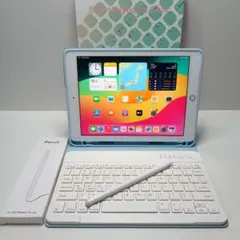 iPad 第5世代 Simフリー 128GB ケースとキーボード、タッチペン - メルカリ
