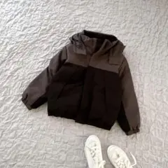 キッズ　ダウン　ジャンバー　130 ユニクロ　黒　グレー　美品