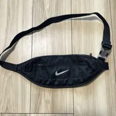 Nike ナイキ　ボディバッグ ウエストポーチ　ブラック