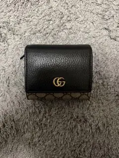 Gucci 二つ折り財布 ブラック ベージュ - メルカリ
