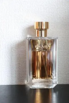 ほぼ満量 プラダ　フェム 100ml オードパルファム ほぼ満量 プラダ フェム 100ml オードパルファム - メルカリ