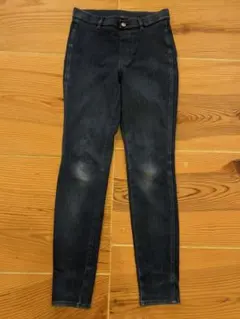 Item thumbnail for item 61db86a8-92f6-46ca-8bc8-c42eab176b30