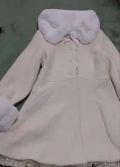 アイボリー ロングコート