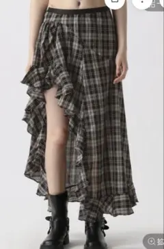 FOREVER21イレヘムフリル付きチェック柄ロングスカート新品タグ付きのサムネイル