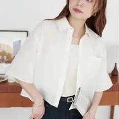 新品❤︎ディスコート❤︎シアー半袖クロップドシャツ❤︎