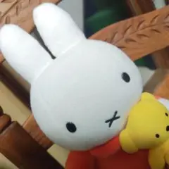 未使用 sekiguchi miffy☆ミッフィーくまちゃん抱き☆ぬいぐるみ