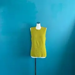 1062 ZARAザラ　未使用品　ライムグリーン ノースリーブニットベスト　前後
