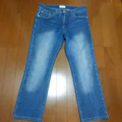 美品 ストレートブルージーンズ