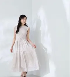 レースフリルティアードワンピース Evelyn ピンク 花柄 - メルカリ