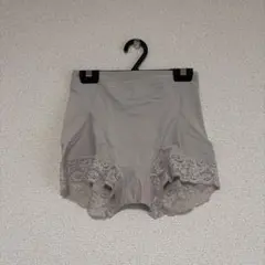 Item thumbnail for item cfbffc57-e4a7-4a3f-878d-b9b87dcb7f59