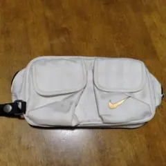 Nike ホワイト ゴルフ ラウンドポーチのサムネイル