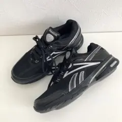 【未使用級】リーボックEASYTONE REENEW スニーカー　23cm